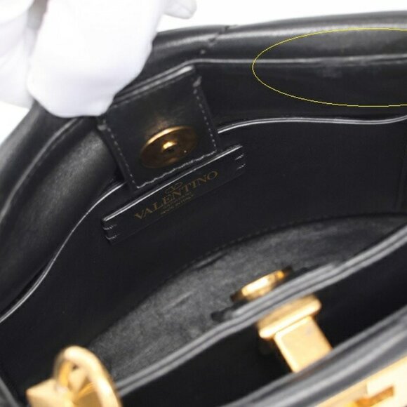 VALENTINO Black Leather Shoulder Bag - Picture 6 of 7